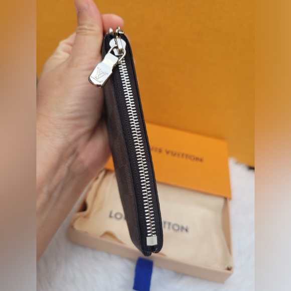 Graphite Key Cles/Pouch - Picture 5 of 12